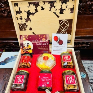 Set quà tết 2025 11